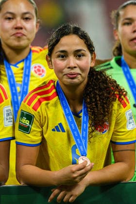 Brenda CARDONA seen celebrating with medal during 2026 FIFA U-20 Women™s World Cup Bronze Final match between teams of Italy and Colombia in Lodz, Poland (Tomasz Karczewski Ball Raw Images) Lodz Stadion Miejski LKS Lodz Poland Copyright: xTomaszxKarczewskix tomaszkarczewski_wlochy_kolumbia_u20_2627_TK1_4375-2