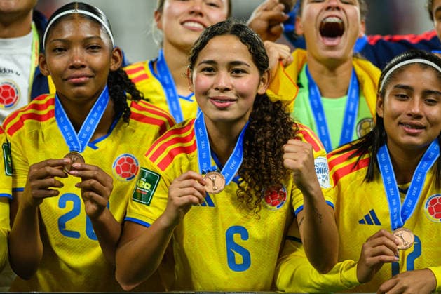 Brenda CARDONA seen celebrating with medal during 2026 FIFA U-20 Women™s World Cup Bronze Final match between teams of Italy and Colombia in Lodz, Poland (Tomasz Karczewski Ball Raw Images) Lodz Stadion Miejski LKS Lodz Poland Copyright: xTomaszxKarczewskix tomaszkarczewski_wlochy_kolumbia_u20_2627_TK1_4397