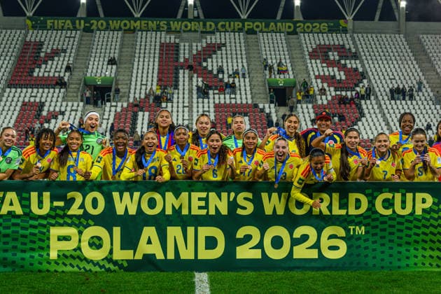 Colombia players seen celebrating with medal during 2026 FIFA U-20 Women™s World Cup Bronze Final match between teams of Italy and Colombia in Lodz, Poland (Tomasz Karczewski Ball Raw Images) Lodz Stadion Miejski LKS Lodz Poland Copyright: xTomaszxKarczewskix tomaszkarczewski_wlochy_kolumbia_u20_2627_TK2_7940