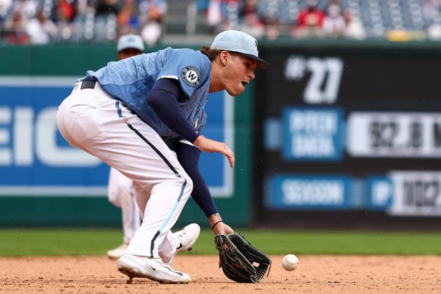 September 26, 2026, Washington D.C, District Of Columbia, United States: Washington, DC; Washington Nationals third baseman Brady House (12) fields a ground ball during a Major League Baseball game against the New York Mets at Nationals Park on Saturday, September 26, 2026. The Mets beat the Nationals 7-1. MLB, Baseball Herren, USA New York Mets 7:1 Washington Nationals  - ZUMAp258 20260926_znp_p258_009 Copyright: xStevexPrakopex