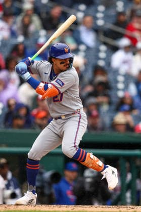 September 26, 2026, Washington D.C, District Of Columbia, United States: Washington, DC; New York Mets first baseman Mark Vientos (27) bats during a Major League Baseball game against the Washington Nationals at Nationals Park on Saturday, September 26, 2026. The Mets beat the Nationals 7-1. MLB, Baseball Herren, USA New York Mets 7:1 Washington Nationals  - ZUMAp258 20260926_znp_p258_032 Copyright: xStevexPrakopex