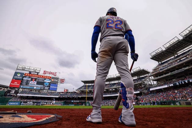 September 26, 2026, Washington D.C, District Of Columbia, United States: Washington, DC; New York Mets left fielder Juan Soto (22) waits on deck during a Major League Baseball game against the Washington Nationals at Nationals Park on Saturday, September 26, 2026. The Mets beat the Nationals 7-1. Washington D.C United States - ZUMAp258 20260926_znp_p258_052 Copyright: xStevexPrakopex