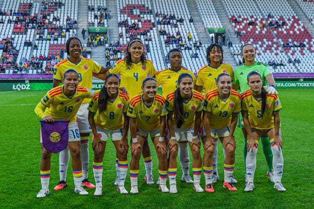 Colombia players pose for a photo during 2026 FIFA U-20 Women™s World Cup Bronze Final match between teams of Italy and Colombia in Lodz, Poland (Tomasz Karczewski Ball Raw Images) Lodz Stadion Miejski LKS Lodz Poland Copyright: xTomaszxKarczewskix tomaszkarczewski_wlochy_kolumbia_u20_2627_TK2_7834