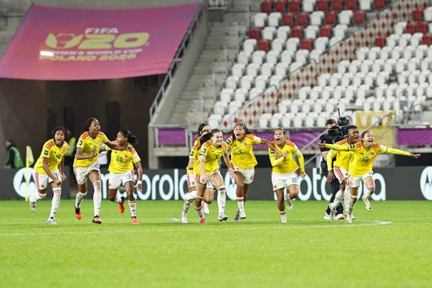 U20 Colombia team group, Mannschaftsbild, Totale (COL), SEPTEMBER 26, 2026 - Football Soccer : The Colombia team group dashes off after securing victory in the penalty shootout during FIFA U-20 Women s World Cup Poland 2026 Bronze final match between Under-20 Italy - Under-20 Colombia at the Stadion Miejski LKS Lodz in Lodz, Poland. Noxthirdxpartyxsales  aflo_351271453 MutsuxKawamorix