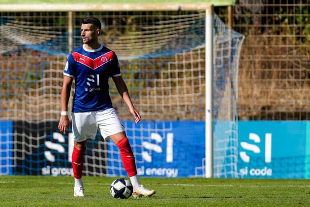 Mehdi Hetemaj, VfR Mannheim, 34, with the ball, headshot, full-body shot, single frame, single photo, action, September 26, 2026, Mannheim, Germany, soccer, Regionalliga Südwest, VfR Mannheim vs. SG Barockstadt Fulda Lehnerz xozx