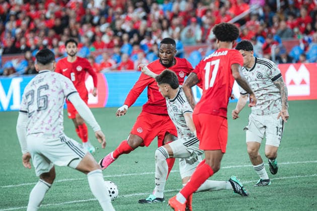 September 26, 2026, Toronto, Ontario, Toronto: Cyle Larin 9 of Canada in action during International Friendly, Länderspiel, Nationalmannschaft between Canada and Chile at BMO Field, Toronto on September 26, 2026. Toronto Toronto - ZUMAn333 20260926_znp_n333_002 Copyright: xKaxLokxNgx