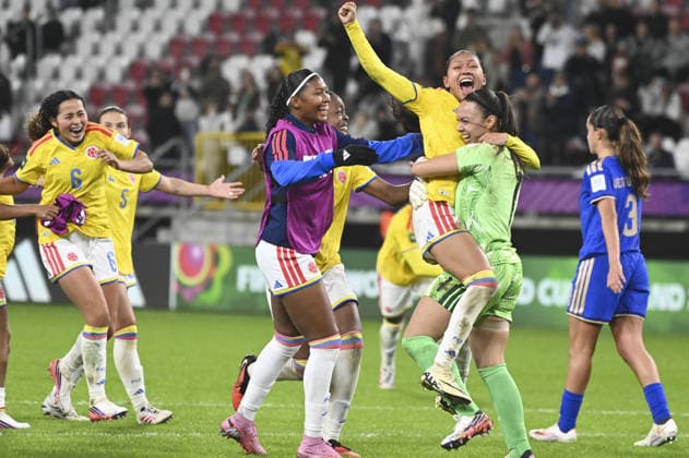 SOCCER - FIFA World Cup, WM, Weltmeisterschaft, Fussball - U20 Women s - Italy vs. Colombia Photo by IPA ABACAPRESS.COM89007584 - The Colombian team celebrates after winning the bronze medal in the third-place match of the FIFA U-20 Women s World Cup between Italy and Colombia, held in Lódz, Poland, on September 26, 2026 Lodz Poland  Copyright: xIPAxSport ABACAx