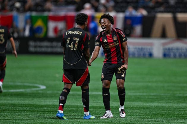 ATLANTA, GA - SEPTEMBER 26: Matthew Edwards 47 of Atlanta and Jay Fortune 35 of react after a second-half goal during the MLS, Fussball Herren, USA match between New York City FC and Atlanta United FC on September 26th, 2026 at Mercedes-Benz Stadium in Atlanta, GA. (Photo by Rich von Biberstein Icon Sportswire) SOCCER: SEP 26 MLS Atlanta United vs New York City FC EDITORIAL USE ONLY Icon260926037