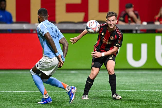 ATLANTA, GA - SEPTEMBER 26: Giuliano Galoppo 11 of Atlanta passes during the MLS, Fussball Herren, USA match between New York City FC and Atlanta United FC on September 26th, 2026 at Mercedes-Benz Stadium in Atlanta, GA. (Photo by Rich von Biberstein Icon Sportswire) SOCCER: SEP 26 MLS Atlanta United vs New York City FC EDITORIAL USE ONLY Icon260926040