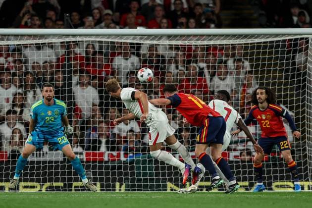 September 26, 2026, London, England: Unai Simon (Spain), Harry Kane (England), Marc Cucurella (Spain) seen in action during UEFA Nations League 2026 football match between Spain at Wembley (London)..Final Score: England 2:3 Spain England Vs Spain, England - 26 Sep 2026  - ZUMAs197 20260926_aaa_s197_348 Copyright: xGrzegorzxWajdax