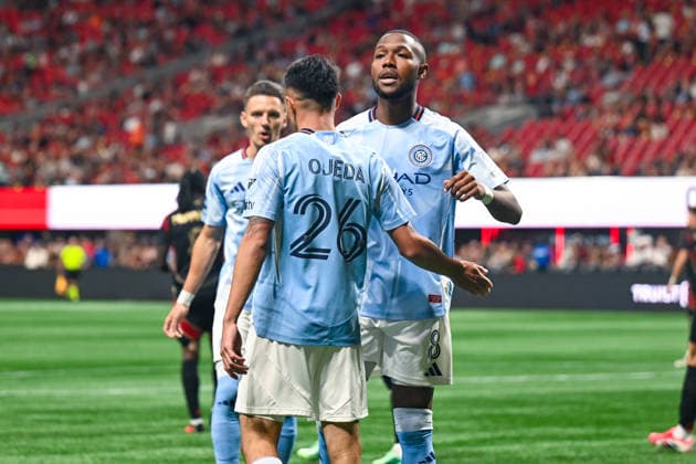 ATLANTA, GA - SEPTEMBER 26: Agustin Ojeda 26 of New York and Andres Perea 8 react after a first-half goal during the MLS, Fussball Herren, USA match between New York City FC and Atlanta United FC on September 26th, 2026 at Mercedes-Benz Stadium in Atlanta, GA. (Photo by Rich von Biberstein Icon Sportswire) SOCCER: SEP 26 MLS Atlanta United vs New York City FC EDITORIAL USE ONLY Icon260926049