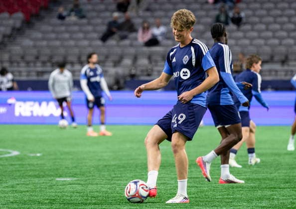 September 26, 2026, Vancouver, Bc, CANADA: Vancouver Whitecaps Valter Sedin (49) warms up prior to an MLS, Fussball Herren, USA soccer match, in Vancouver, on Saturday, Sept. 26, 2026. Canada News - September 26, 2026  - ZUMAc35_ 20260926_zaf_c35_165 Copyright: xJacobxMallarix