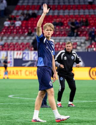 September 26, 2026, Vancouver, Bc, CANADA: Vancouver Whitecaps Valter Sedin (49) warms up prior to an MLS, Fussball Herren, USA soccer match, in Vancouver, on Saturday, Sept. 26, 2026. Canada News - September 26, 2026  - ZUMAc35_ 20260926_zaf_c35_167 Copyright: xJacobxMallarix