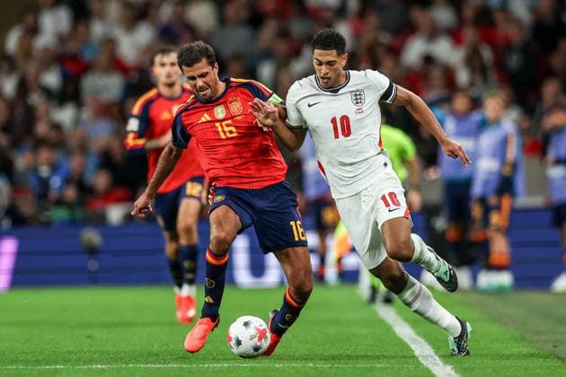 England vs Spain, England - 26 Sep 2026 Rodrigo Hernandez Cascante also known as Rodri (Spain) and Jude Bellingham (England) seen in actions during UEFA Nations League 2026 football match between Spain at Wembley (London). Final Score: England 2:3 Spain London United Kingdom Copyright: xGrzegorzxWajdax xSOPAxImagesx Grzegorz-Wajda-1454205