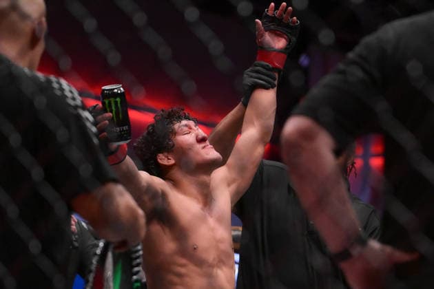 September 26, 2026, Las Vegas, Nevada, USA: RAUL ROSAS JR. defeated RAONI BARCELOS by TKO (slam) at 1:38 of Round 5 during UFC Fight Night at the UFC APEX in Las Vegas. Las Vegas USA - ZUMAo117 20260926_zsp_o117_027 Copyright: xMikaelxOnax