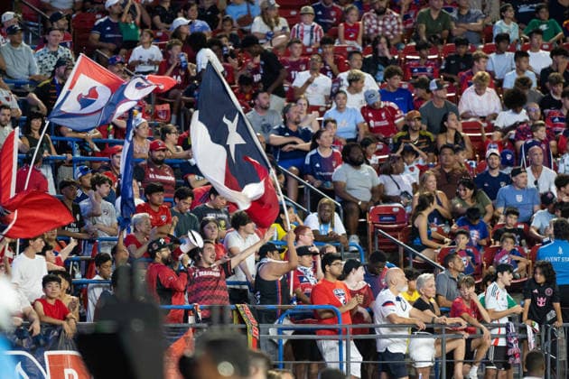 September 26, 2026, Frisco, Texas, USA: FC Dallas fans react during a soccer game between Los Angeles FC and FC Dallas at Toyota Stadium in Frisco, TX. Frisco USA - ZUMAh193 20260926_zsp_h193_011 Copyright: xDanielxMcGregor-Huyerx