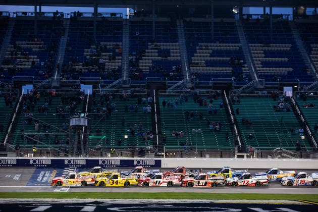 KANSAS CITY, KS - SEPTEMBER 26: Daniel Dye ( 20 McAnally Hilgemann Racing Chevrolet) leads the field to a restart during the NASCAR, Motorsport, USA CRAFTSMAN Truck Series Playoffs Race to Stop Suicide 200 on Saturday, September 26, 2026, at Kansas Speedway in Kansas City, KS. (Photo by Kyle Ocker Icon Sportswire) AUTO: SEP 26 NASCAR CRAFTSMAN Truck Series Playoffs Race to Stop Suicide 200 EDITORIAL USE ONLY Icon260926021