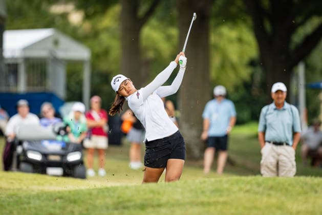 September 26, 2026, Rogers, Arkansas, USA: SUVICHAYA VINIJCHAITHAM hits her third shot from the rough on the 18th hole during the second round of the Walmart NW Arkansas Championship at Pinnacle Country Club. LPGA, Golf Damen 2026: Walmart NW Arkansas Championship Round 2  - ZUMAw173 20260926_zsp_w173_090 Copyright: xLukexWelshx