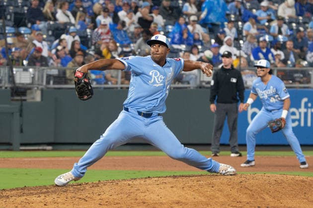 September 26, 2026, U.S.: Kansas City Royals pitcher JOSE CUAS (74) delivers a pitch in the eighth inning at Kauffman Stadium. The Royals would lose to the visiting Cleveland Guardians by the score of 11-5. U.S. - ZUMAd172 20260926_zsp_d172_003 Copyright: xDavidxDupuisx