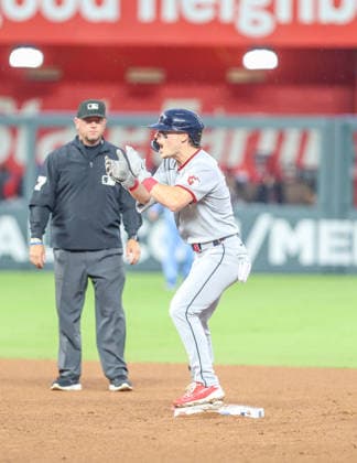 SEP 26, 2026: Cleveland Guardians infielder Travis Bazzana (37) hits a double in the 2nd inning against the Kansas City Royals at Kauffman Stadium in Kansas City, MO. CSM MLB, Baseball Herren, USA 2026: Guardians Vs Royals September 26th  - ZUMAc04_ 20260926_zma_c04_664 Copyright: xRomanxPunox