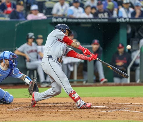 MLB, Baseball Herren, USA 2026: Guardians Vs Royals September 26th SEP 26, 2026: Cleveland Guardians infielder JosoÂ RamoÂ­rez (11) at bat against the Kansas City Royals at Kauffman Stadium in Kansas City, MO. Roman Puno CSM (Credit Image: Â Roman Puno Cal Media) Kansas City Missouri United States EDITORIAL USE ONLY Copyright: xx ZUMA-20260926_zma_c04_717.jpg RomanxPunox csmphotothree526764