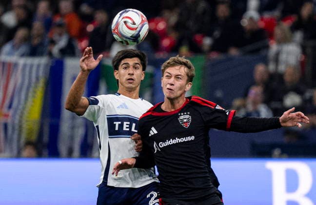 September 26, 2026, Vancouver, Bc, CANADA: Vancouver Whitecaps Mathias Laborda (left) and D.C. United s Nathan Ordaz vie for the ball during the first half of an MLS, Fussball Herren, USA soccer match, in Vancouver, on Saturday, Sept. 26, 2026. Canada News - September 26, 2026  - ZUMAc35_ 20260926_zaf_c35_214 Copyright: xJacobxMallarix