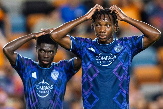 September 26, 2026, Houston, Texas, USA: Sporting Kansas City forward SEYMOUR REID (29) and Sporting Kansas City midfielder KWAKU AGYABENG (20) react during the MLS, Fussball Herren, USA game between the Houston Dynamo and Sporting KC at Shell Energy Stadium. Soccer 2026: Sporting KC 2:0 Houston Dynamo  - ZUMAn340 20260926_zsp_n340_036 Copyright: xJoexNogalskix