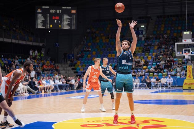 Frankfurt Skyliners vs. RASTA Vechta, easyCredit BBL free throw by Race Thompson of the Skyliners, Game 5 of the easyCredit BBL between the Frankfurt Skyliners and RASTA Vechta on September 26, 2026, at the Süwag Energie ARENA in Frankfurt am Main, Frankfurt am Main, Hesse, Germany, Süwag Energie ARENA