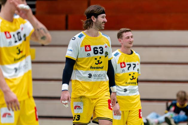 Krefeld, September 26, 2026, Handball, Men s, 3rd Division, Southwest, Matchday 6, 2026–2027 HSG Krefeld Niederrhein vs. Bergische Panther Julius Rose HSG Krefeld Niederrhein, 63 in good spirits during the game