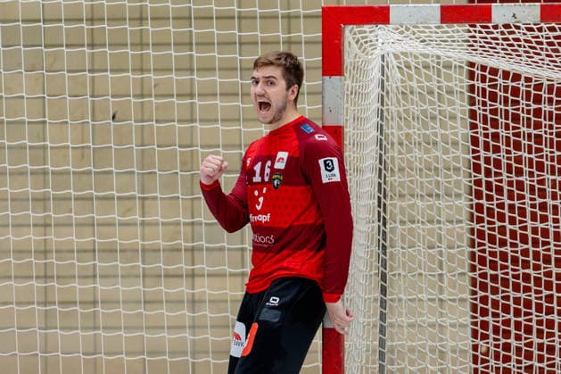 Krefeld, September 26, 2026, Handball, Men s, 3rd Division, Southwest, Matchday 6, 2026–2027 HSG Krefeld Niederrhein vs. Bergische Panther Wojciech Borucki of HSG Krefeld Niederrhein, No. 16, celebrates after a save