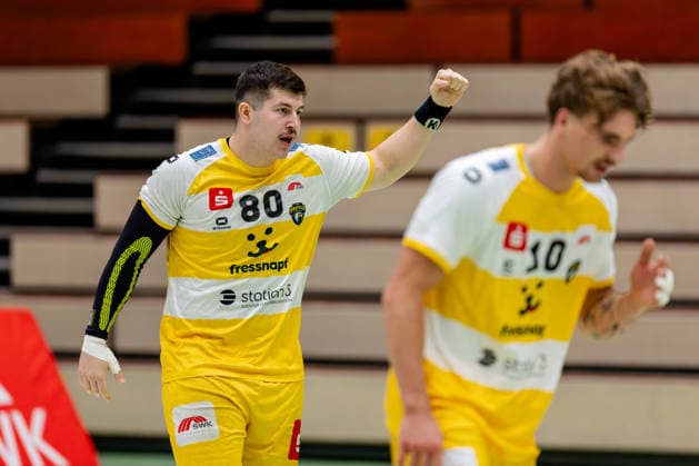 Krefeld, September 26, 2026, Handball, Men s, 3rd Division, Southwest, Matchday 6, 2026–2027 HSG Krefeld Niederrhein vs. Bergische Panther Jan Luca Mevissen of HSG Krefeld Niederrhein, No. 80, celebrates after scoring a goal