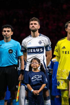 VANCOUVER, CANADA - SEPTEMBER 26: Thomas Muller of Vancouver Whitecaps FC stands during national anthems before the Major League Soccer match between Vancouver Whitecaps FC and DC United at BC Place Stadium on September 26, 2026 in Vancouver, British Columbia, Canada. Copyright: xAmyxElle SPPx Sportspressphoto_SPR240928