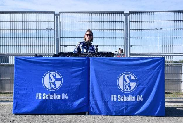 Schalke 04 vs. SGS Essen ** FOR EDITORIAL USE ONLY ** EDITORIAL USE ONLY ** Women’s Soccer, DFB Cup, 1st Round: Schalke 04 vs. SGS Essen on September 27, 2026, at the Parkstadion in Gelsenkirchen. Pre-game scenes. Germany, North Rhine-Westphalia, Gelsenkirchen. Copyright ThorstenxTillmann Copyright: ThorstenxTillmann doc87s6niu7lww19gvcure9 ,EDITORIAL USE ONLY Copyright: ThorstenxTillmann