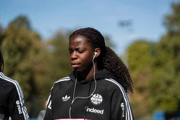 September 27, 2026, xjyhynx, Women s DFB Cup First Round, Karlsruher SC vs. Eintracht Frankfurt, from left: Vivienne Lia, 24, Eintracht Frankfurt, Karlsruhe
