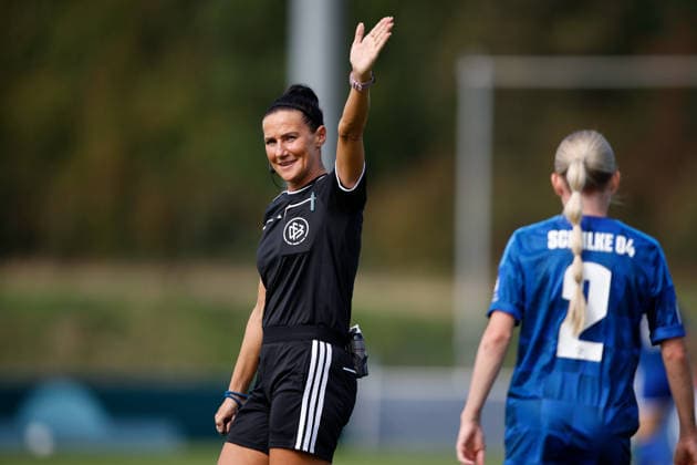 Soccer I Women s I 2026–2027 Season I DFB Cup I FC Schalke 04 vs. SGS Essen I September 27, 2026 Nadine Westerhoff, Referee Gelsenkirchen Parkstadion, North Rhine-Westphalia, Germany Copyright: xLobeca CedricxSiefkerx