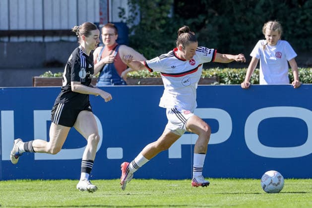 From left: Ann Cathrin Zabel (ATS Buntentor), 13, and Julia Pollak (1 FC Nürnberg), 22, in a one-on-one battle, duel, dynamic moment, action, game scene, DFB REGULATIONS PROHIBIT ANY USE OF PHOTOGRAPHS AS SEQUENCE IMAGES AND OR VIDEO-LIKE PHOTO SERIES DFB REGULATIONS PROHIBIT ANY USE OF PHOTOGRAPHS AS IMAGE SEQUENCES AND OR QUASI-VIDEO, September 27, 2026, Bremen, Germany, soccer, DFB Women’s Cup, ATS Color Goal 1 FC Nuremberg xobx