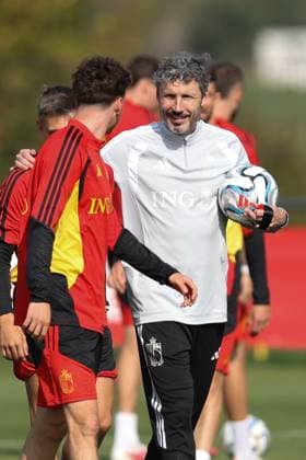 Belgium s head coach Mark van Bommel pictured during a training session of the Red Devils, the Belgian national soccer team, in Brussels, on Sunday 27 September 2026. The team is preparing for the second game of the UEFA Nations League against France on Monday. BRUNOxFAHY  x187969684x