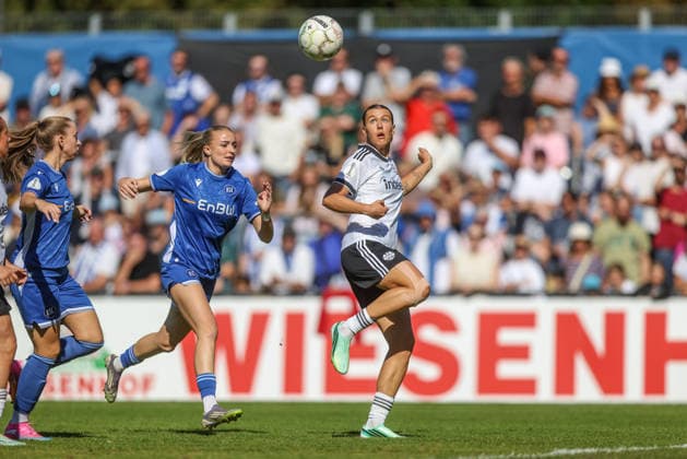 GER, Karlsruhe, Karlsruher SC vs. Eintracht Frankfurt, SC, DFB Women s Cup, Soccer, DFB, 2026–2027 Season, Badenia Stadium, 1st Round (pictured, from left): Mia Rodach, Karlsruher SC Women s 17, Larissa Mühlhaus, Eintracht Frankfurt Women 47. DFB and DFL regulations prohibit any use of photographs as image sequences and or quasi-video. September 27, 2026 Copyright: HMBxMedia HendrikxHamelau