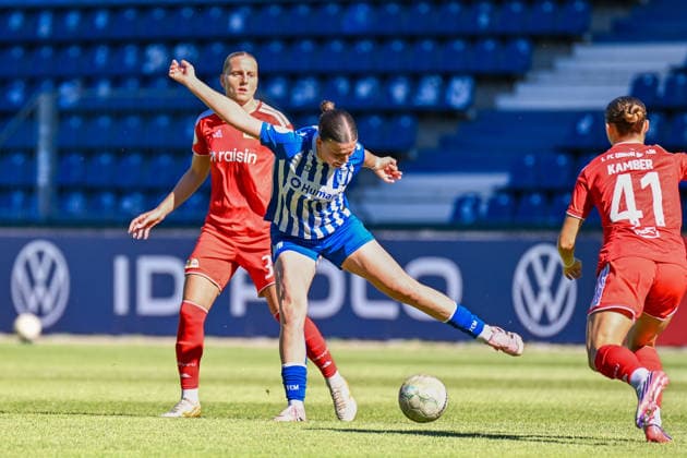 Soccer I Women I 2026–2027 Season I DFB Cup I 1. FC Magdeburg vs. 1. FC Union Berlin I September 27, 2026 Amy Cienskowski, 25, of 1. FC Magdeburg passes the ball to Lina Hausicke, 32, 1 FC Union Berlin, Magdeburg, Avnet Arena, Heinz Krügel Platz 1, Saxony-Anhalt, Germany Copyright: xLobeca InesxHähnelx