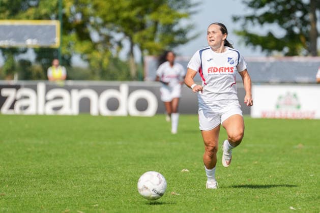 DFB Women s Cup: SC Sand vs. VfL Wolfsburg, September 27, 2026 Pija Reininger, SC Sand, No. 9 on the ball DFB Women s Cup: SC Sand vs. VfL Wolfsburg, Adams Arena, September 27, 2026 DFB DFL REGULATIONS PROHIBIT ANY USE OF PHOTOGRAPHS AS IMAGE SEQUENCES AND OR QUASI-VIDEO Copyright: xBEAUTIFULxSPORTS Boscox