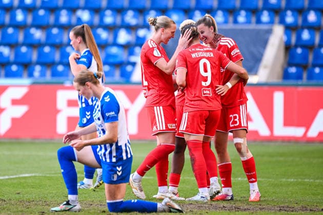 Soccer I Women s I 2026–2027 Season I DFB Cup I 1 FC Magdeburg vs. 1 FC Union Berlin I September 27, 2026 Sophie Weidauer celebrates a goal (9), 1 FC Union Berlin with the Magdeburg team at Avnet Arena, Heinz Krügel Field, 1st Place, Saxony-Anhalt, Germany Copyright: xLobeca InesxHähnelx
