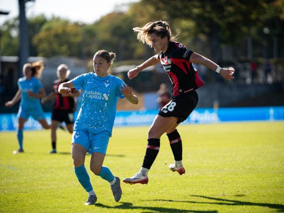 DFB Cup: FC Viktoria Berlin vs. Bayer 04 Leverkusen, September 27, 2026 DFB Women s Cup: Paulina TOMASIAK of Bayer 04 Leverkusen takes a shot on goal during the match between FC Viktoria Berlin and Bayer 04 Leverkusen at Lichterfelde Stadium on September 27, 2026 in Berlin, Germany Copyright: xBEAUTIFULxSPORTS Kuehnx