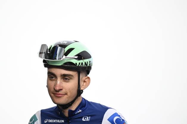 French Paul Seixas pictured at the start of the elite men Road Race race (273,7 km) at the cycling World Championship, WM, Weltmeisterschaft in Montreal, Canada, Sunday 27 September 2026. The UCI road world championships are taking place from 20 to 27 September, in Montreal, Canada. JASPERxJACOBS  x187976264x