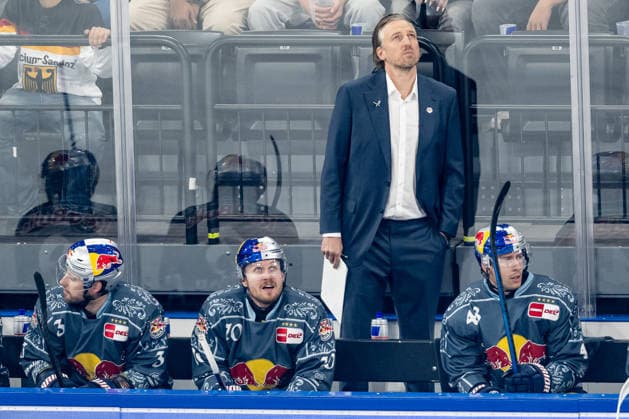 Max Kaltenhauser, Assistant Coach, EHC Red Bull Munich, serving as Head Coach (GER), EHC Red Bull Munich vs. Löwen Frankfurt Ice Hockey, DEL, 2026–2027 Season, Matchday 4, September 27, 2026 Photo: HMB Media, Franz Feiner Copyright: HMBxMedia FranzxFeiner