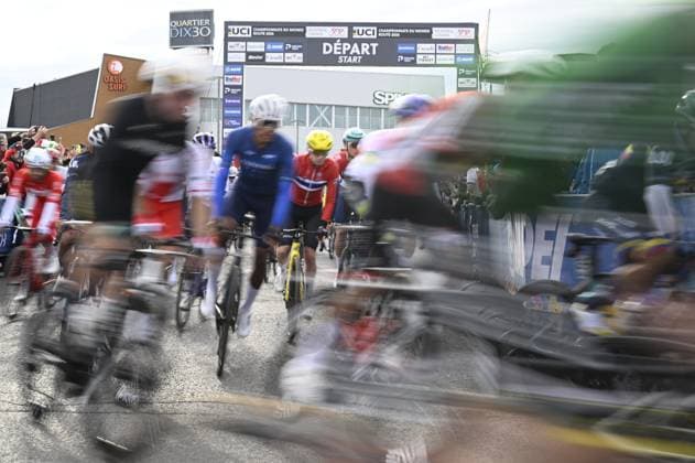 Riders pictured at the start of the elite men Road Race race (273,7 km) at the cycling World Championship, WM, Weltmeisterschaft in Montreal, Canada, Sunday 27 September 2026. The UCI road world championships are taking place from 20 to 27 September, in Montreal, Canada. JASPERxJACOBS  x187976659x