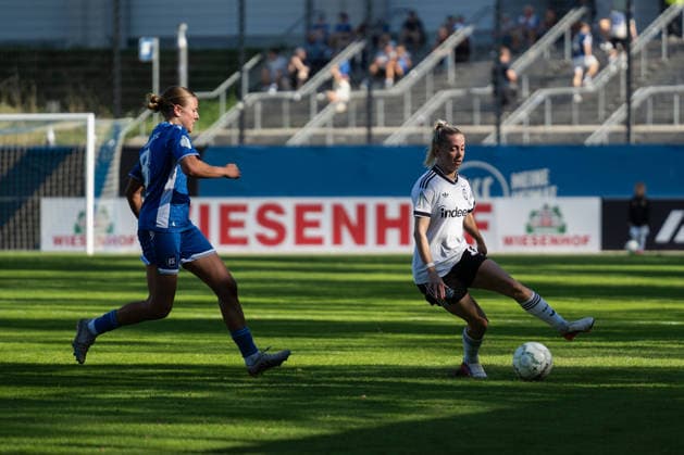 September 27, 2026, xjyhynx, Women s DFB Cup First Round, Karlsruher SC vs. Eintracht Frankfurt, from left: Mathilda Dillmann 8, Karlsruher SC vs. Nina Lührßen 11, Eintracht Frankfurt, Karlsruhe