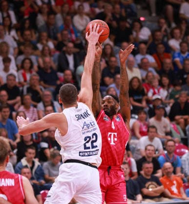 Jeff Garrett Bonn vs. Borisa Simanic MBC, Bonn, Germany, September 27, 2026, Basketball Bundesliga, Matchday 3, Telekom Baskets Bonn vs. Syntainics MBC