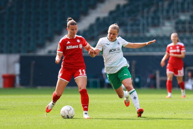 DFB Women s Cup: Borussia Mönchengladbach vs. FC Bayern Munich, September 27, 2026. Sarah Mattner of FC Bayern Munich (No. 11) in a tackle with Luca Graf of Borussia Mönchengladbach, 13 DFB Women’s Cup: Borussia Mönchengladbach vs. FC Bayern Munich, Mönchengladbach, ista, Borussia Park, September 27, 2026. DFB regulations prohibit any use of photographs as image sequences and or quasi-video content. Copyright: xBEAUTIFULxSPORTS Freisenx