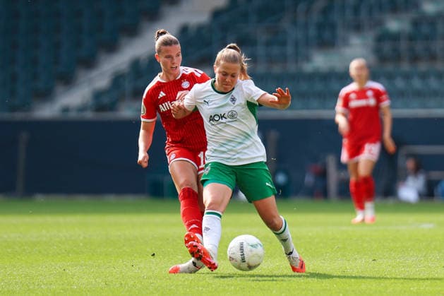 DFB Women s Cup: Borussia Mönchengladbach vs. FC Bayern Munich, September 27, 2026. Sarah Mattner of FC Bayern Munich (No. 11) in a tackle with Luca Graf of Borussia Mönchengladbach, 13 DFB Women’s Cup: Borussia Mönchengladbach vs. FC Bayern Munich, Mönchengladbach, ista, Borussia Park, September 27, 2026. DFB regulations prohibit any use of photographs as image sequences and or quasi-video. Copyright: xBEAUTIFULxSPORTS Freisenx