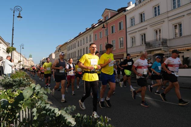 September 27, 2026, Warsaw, Masovian Voivodeship, Poland: Athletes run on Warsaw s streets during the 48th Warsaw Marathon. The race has been awarded the World Athletics Elite Label for the first time in its history and is part of the European Marathon Classics (EMC) series of races. Warsaw Marathon 2026  - ZUMAk204 20260927_zip_k204_012 Copyright: xRomanxKozielx